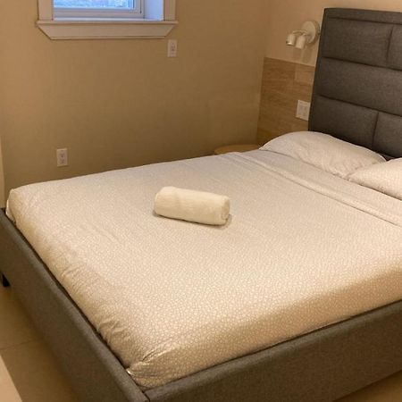 ניו יורק Comfortable And Neat 2 Bdr Apartment In Brooklyn מראה חיצוני תמונה